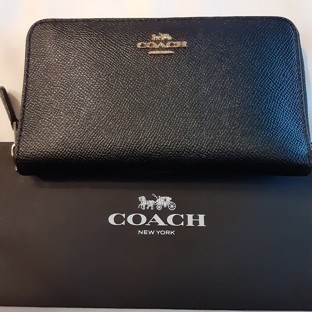 Coach Black Pebble Zip Around Accordion Wallet
